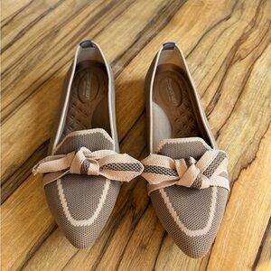 Beige Knotted Loafers